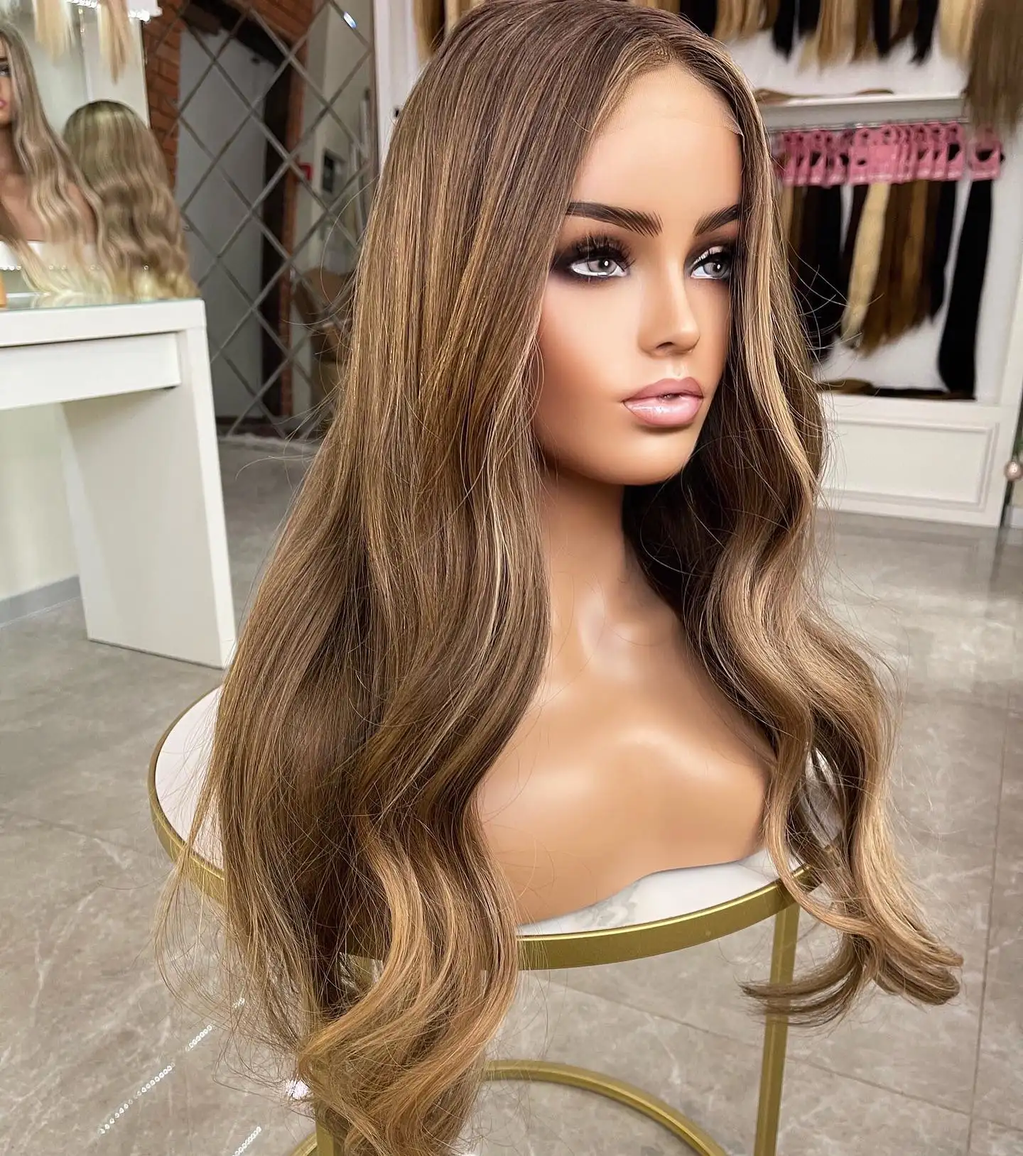 New Fashion Wigs Of Body Wave Ombre Brown Color Swiss HD Lace Peruvian Hair Wig