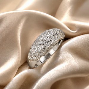Nuovo Anello di Lusso Classico con Diamanti Sintetici Incastonati, Forma Ellittica Geometrica in Ottone Placcato Oro Bianco, Gioiello da Donna per Matrimonio e Fidanzamento - Product Image 4
