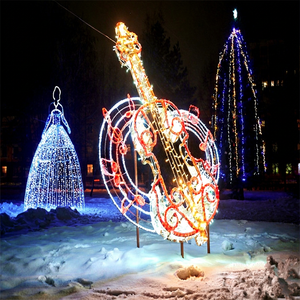 Lampes à motif de violon : ajoutez une touche musicale élégante aux halls d'hôtels, aux centres commerciaux et aux expositions de festivals saisonniers - Product Image 1