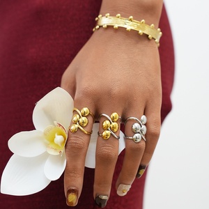 Unregelmäßige Perlen Edelstahlringe für Damen und Herren Offener Verstellbarer Goldfarben Chunky Ball <span class=keywords><strong>Ring</strong></span> Minimalistischer Wasserfester Schmuck - Product Image 2