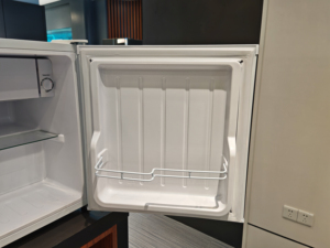 Wholesale Cheap 45L White Home Portable Small Refrigerator <b>Mini</b> Bar Fridge Wholesale Cheap 45L White Home Portable Small Refrige - Product Image 6