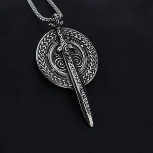 Yunnique – collier en acier inoxydable avec pendentif bouclier et épée viking, bijoux vintage pour hommes, cadeau pour assortir aux vêtements - Product Image 4