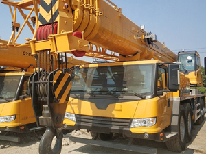 מכירת מנוף נייד הידראולי חדש מדגם QY70KH בעל כושר הרמה של 70 טון, מנוף נייד עם מנוע ותיבת הילוכים. - Product Image 6