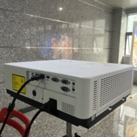 Projecteur laser WUXGA lumineux 6500 lumens pour l'affichage numérique et les écrans publicitaires en magasin de détail