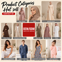 Robe kaftan élégante en polyester brodée avec des motifs dorés ornementaux et une ceinture assortie pour les occasions du soir de l'Aïd