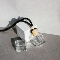 Nouvelles Bouteilles de Parfum Vide de 10 ML pour Voiture, Désodorisant et Diffuseur d'Air, à Suspendre, Givrées ou Transparentes, avec Bouchon en Bois Couleurs Assorties
