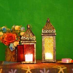 Farol de Hierro Forjado Estilo Vintage Marroquí, Portavelas de Aromaterapia con Vidrio Teñido, Adorno Decorativo Creativo de Estilo Europeo - Product Image 1