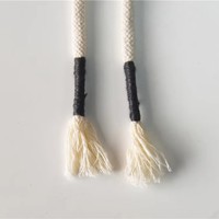 Casquette en nylon imprimée couleur avec logo personnalisé, style le plus récent, haute qualité, en mousse, avec cordon