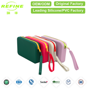 Pochette cosmétique en silicone personnalisée, portable, étanche, avec fermeture éclair, organiseur de toilette de voyage pour femmes - Product Image 1