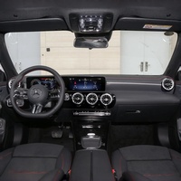 Chine Mercedes Benz Classe A 1.3T 180 L 200 L Mode Dynamic Sport Sedan FWD 4 portes 5 sièges Automatique LHD Voiture d'occasion