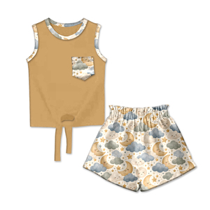 Ensemble 2 pièces pour enfants en soie de lait : débardeur sans manches à nouer + short imprimé - Product Image 1
