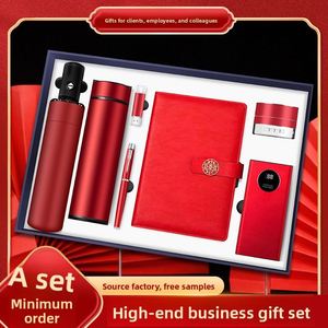 Coffret Cadeau d'Affaires : Organiseur/Agenda en Cuir avec Reliure Thermique et Logo Personnalisé pour Événements d'Entreprise et Réunions Annuelles - Product Image 3