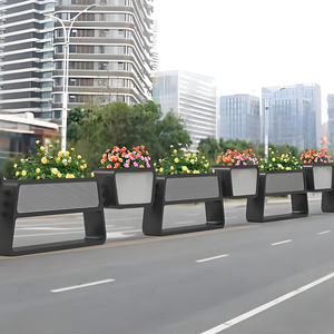 Barrières <span class=keywords><strong>de</strong></span> jardinières urbaines personnalisées <span class=keywords><strong>de</strong></span> haute qualité utilisées pour l'isolation routière, la sécurité et la prévention des collisions. - Product Image 4