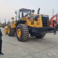 Chargeuse sur pneus KOMATSU WA470, capacité de la benne de 3,6 m³, poids opérationnel de 80 tonnes, équipement de construction lourd d'occasion