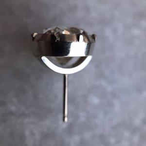 Boucles d'oreilles clous en diamant plaqué or de qualité supérieure pour femmes, en argent sterling 925, élégantes, scintillantes, bijoux de luxe, style intemporel et tendance - Product Image 5