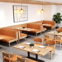 Ensemble de mobilier de restaurant moderne : Table en bois et banquette rembourrée marron avec chaises en cuir pour restaurant de nouilles et desserts