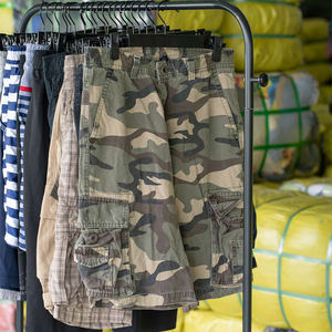 SH06 <span class=keywords><strong>Abbigliamento</strong></span> Estivo Usato da Uomo in Stock, Buone Condizioni, Stili Assortiti, Top e Pantaloni per Attività <span class=keywords><strong>Online</strong></span> - Product Image 3