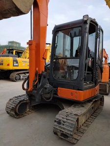 Excavatrice sur chenilles hydraulique HITACHI Zaxis65 d'occasion à vendre, 6,5 tonnes, en bon état de marche, en stock au Japon. - Product Image 6