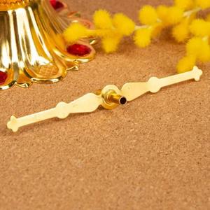 ตะเกียงน้ำมันแบบออร์โธดอกซ์คริสเตียน HT ทำจากโลหะผสมสังกะสี พร้อมถ้วยแก้วสีแดงและขาตั้ง สำหรับแท่นบูชาในโบสถ์และการใช้งานพิธีกรรม - Product Image 4