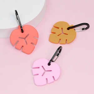 Monstera Leaf Shape Eco-Friendly Pet Waste Bag Keychain Clip Waterproof Silicone Poop Bag Holder - Product Image 1