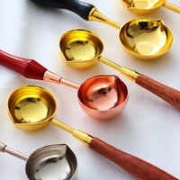 Approvisionnement direct : Cuillères à sceau de cire en bois écologiques, Tampons à sceau de cire blanches parfumées, Outils de fusion de cire