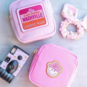 低最小起订量INS时尚尼龙耐用个性化闪光字母贴片定制女性女士DIY旅行沙滩化妆化妆包 - Product Image 3