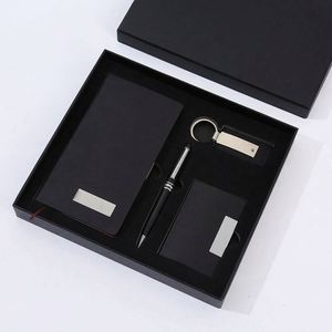 Set de Regalo Ejecutivo Personalizado: Cuaderno A6 de Cuero PU y Llavero con Impresión Digital - Regalos Corporativos Promocionales y Artículos Esenciales de Oficina - Product Image 3