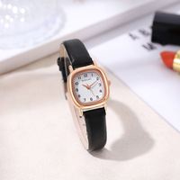 Jam Tangan Kuarsa Wanita Mewah Model Baru, Kulit Bulat, Aksen Logam, Kaca, Ukuran Kecil, Cocok untuk Pelajar, Hadiah Populer