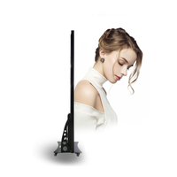 Écran d'affichage publicitaire intelligent portable P2.5, affichage LED couleur pleine, avec CMS piloté par l'IA, haute luminosité, design pliable