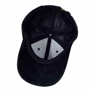 Casquette de baseball unisexe en velours à 6 panneaux, couleur unie, motif lettres, visière incurvée, boucle argentée/cuivrée, vente en gros - Product Image 3