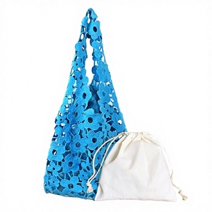 Bolso de hombro y axila coreano de gran capacidad para mujer, de poliéster, con diseño floral hueco, bordado, informal, para la universidad - Product Image 3
