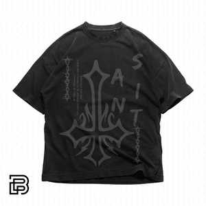 Maglietta con Grafica Croce Gotica Nera Oversize Unisex Streetwear Vintage Grunge Estetica Y2K - Product Image 1