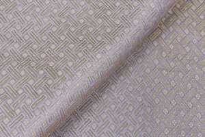 Tela de Brocado de Poliéster Brillante y Ecológica con Patrón Floral Abstracto para Vestidos de Niñas y Trajes de Ocasión - Product Image 3