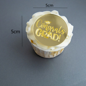 Disco Acrilico da 5cm 'Congrats Grad' per <span class=keywords><strong>Torta</strong></span>, Decorazione Rotonda a Specchio Incisa per Cupcake, Accessori per Feste di Laurea - Product Image 1