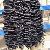 Vente directe usine de mèches de cheveux bruts, cheveux bouclés birmans, tissages de cheveux humains alignés sur les cuticules, cheveux bouclés indiens en gros