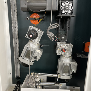 Máquina semiautomática <span class=keywords><strong>de</strong></span> <span class=keywords><strong>cartón</strong></span>, caja <span class=keywords><strong>de</strong></span> placa <span class=keywords><strong>de</strong></span> empuje <span class=keywords><strong>de</strong></span> Servo doble, grapadora <span class=keywords><strong>de</strong></span> caja <span class=keywords><strong>de</strong></span> <span class=keywords><strong>cartón</strong></span> <span class=keywords><strong>Manual</strong></span>, máquina <span class=keywords><strong>de</strong></span> coser - Product Image 3