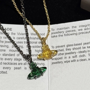 Collar ultra dulce, delicado y versátil con un diseño de cadena cruzada que combina con todo, con temática de dulces para la clavícula. - Product Image 1