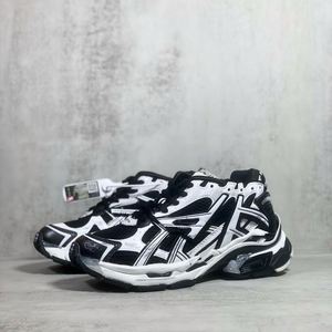 High-Quality New Designer Sneakers Breathable Low-Top Leather Sneakers Perfect for Outdoor Comfort and Fashionable Walking Shoes - Product Image 5