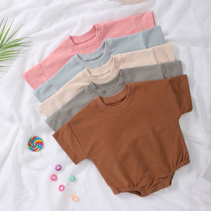 Großhandel Sofort Lieferbar Sommer French Terry Bodysuit Babykleidung Einfarbig Kurzarm Oversize Baby Mädchen und Jungen Bubble Strampler - Product Image 2