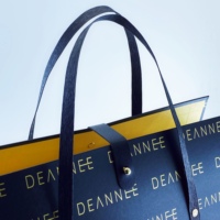 Grande poignée noire à logo personnalisé, boite en carton avec manteau pour bottes, vêtements chaussures, boîte d'emballage cadeau, nouveau,