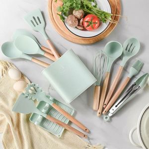 Utensilios de Cocina de Madera de Haya, Silicona de Grado Alimenticio, Juego de 12 Utensilios de Cocina con Soporte de Almacenamiento - Product Image 3