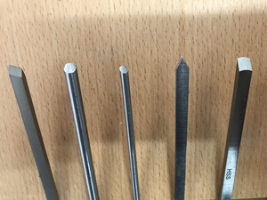 Mini torno Juego de cinceles de tallado de cinco piezas con mango de madera para tallar y perforar - Product Image 5