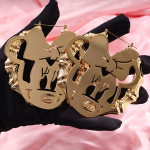 Personalisierte Hello Kitty Cartoon-Charakter Bambus-Reif Edelstahl-Ohrringe für Damen, Verblassungsresistent und Wasserfest, Geschenkidee - Product Image 6