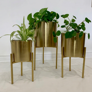 Ensemble de 3 jardinières modernes, durables et légères en métal thermolaqué, supports minimalistes pour plantes vertes avec design pour fleurs de jardin - Product Image 1