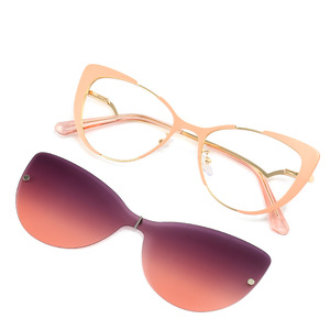 Lunettes de soleil pour femmes 2-en-1 avec monture en métal magnétique œil de chat, verres polarisés TAC UV400, anti-lumière bleue - Product Image 1