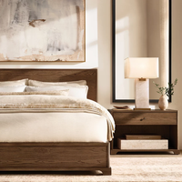 OAKEN Ensemble de meubles de chambre à coucher de luxe américains en chêne massif : Grand lit plateforme king-size, table de chevet et commode en bois