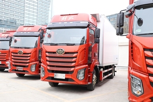 Camion frigorifique 4x2 de qualité supérieure, vente directe usine, pour le transport en chaîne du froid - Product Image 6