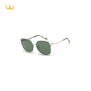 نظارات شمسية للجنسين مستقطبة ومضادة للأشعة فوق البنفسجية بعدسات TAC، أحدث تصميم بإطار مربع كبير الحجم وعصري جاهز للاستخدام الخارجي - Product Image 4