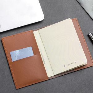 Xinrunjin Housse de passeport en PU personnalisée élégante et portefeuille de voyage Protection contre le blocage RFID Ensemble cadeau d'affaires de la société OEM - Product Image 5