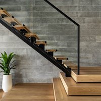 Escalier métallique en acier fabriqué avec marches en bois